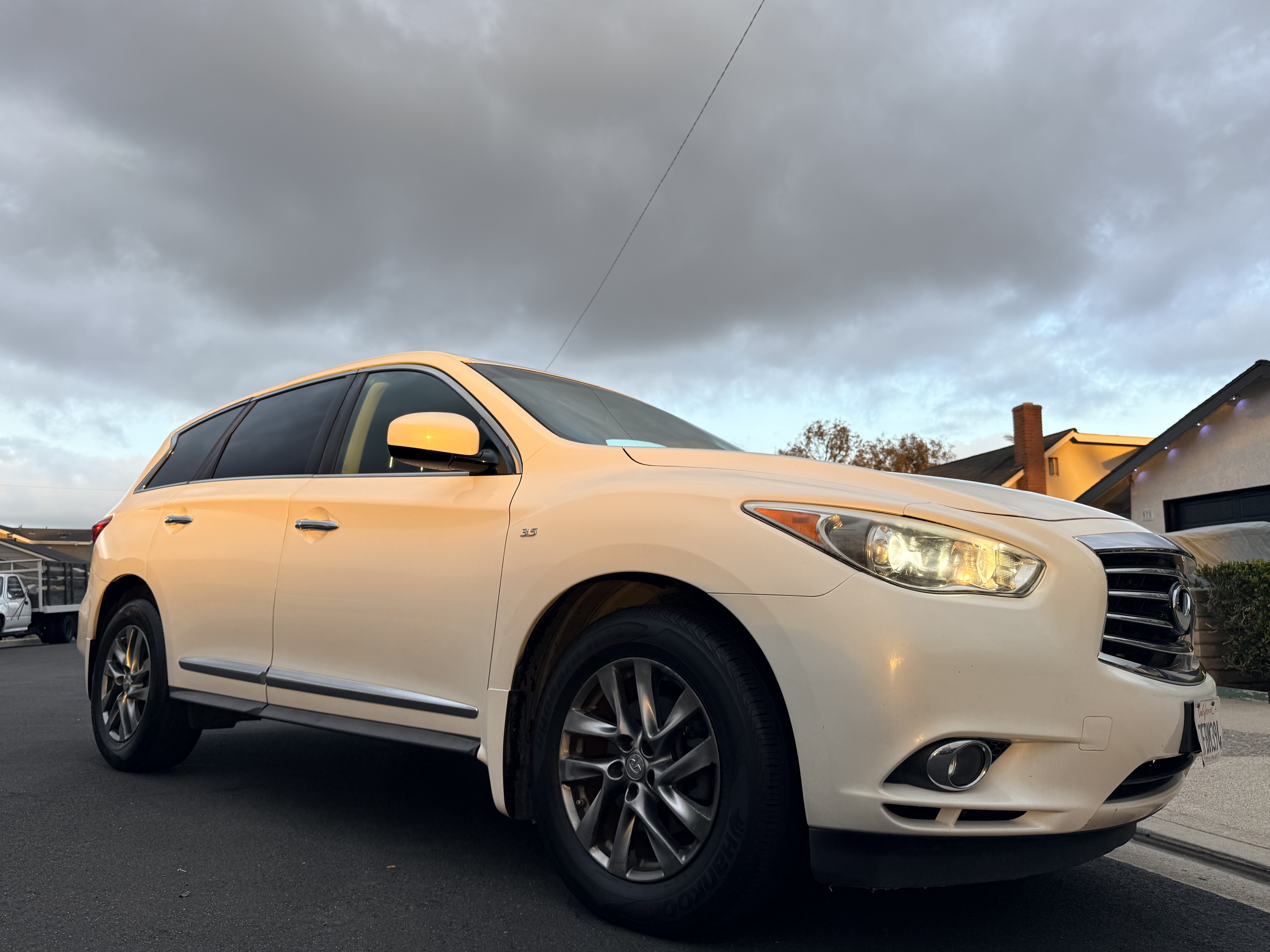 Used 2014 INFINITI QX60 FWD image 2