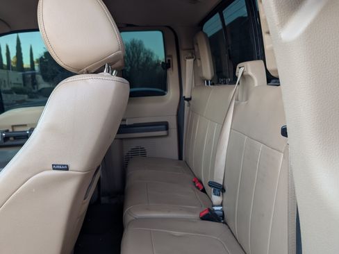 Used 2013 Ford F350 Lariat w/ Lariat Interior Pkg image 6