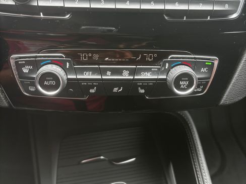 Used 2018 BMW X1 sDrive28i w/ Convenience Package FWD image 2