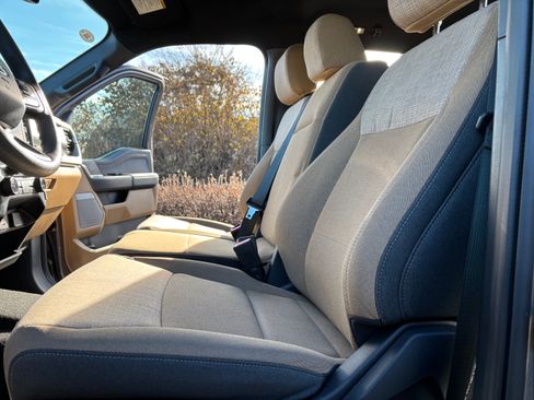 Used 2023 Ford F350 XLT w/ Black Appearance Package image 18