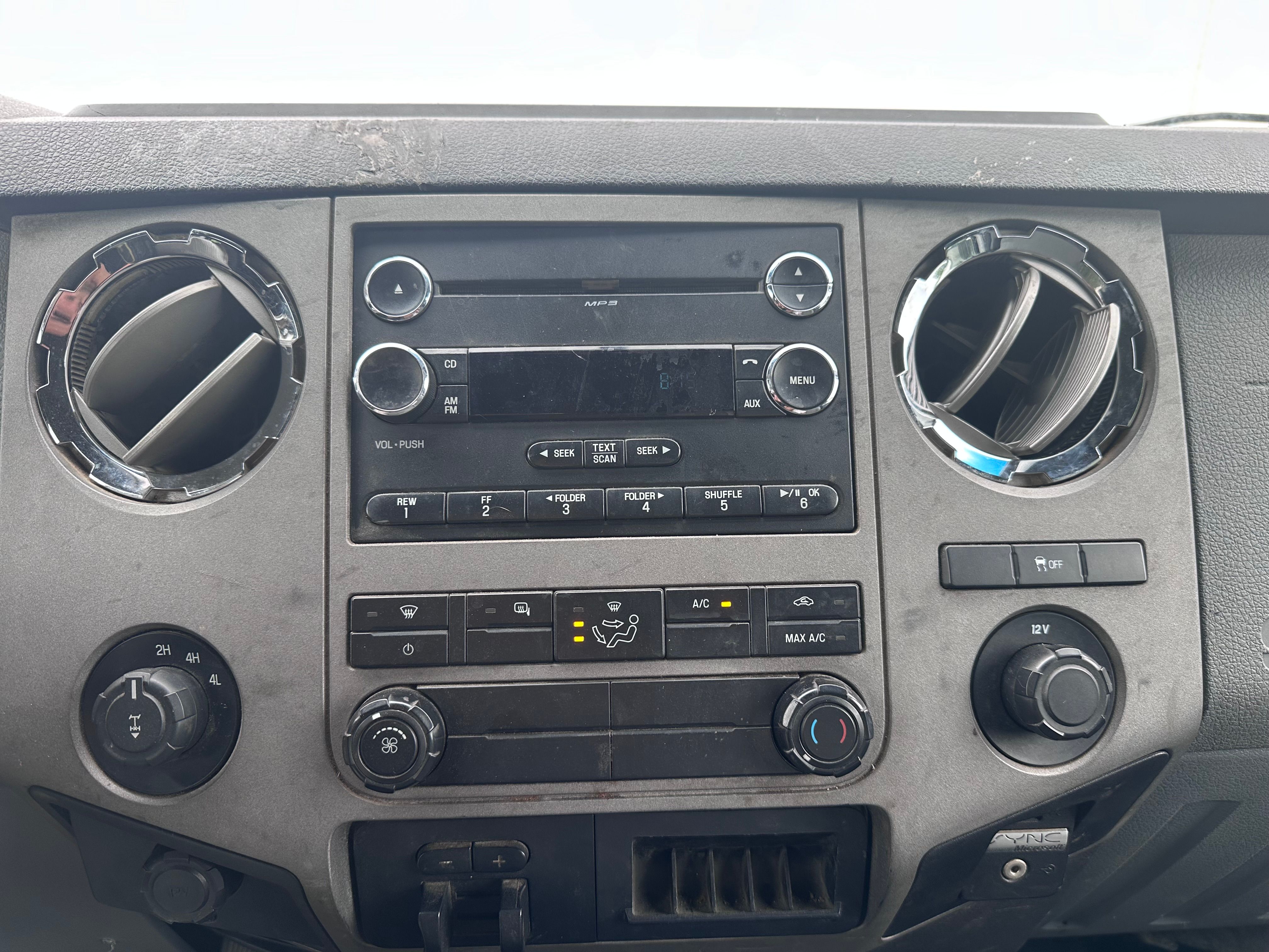 Used 2011 Ford F250 XLT w/ XLT Interior Pkg AWD/4WD image 9