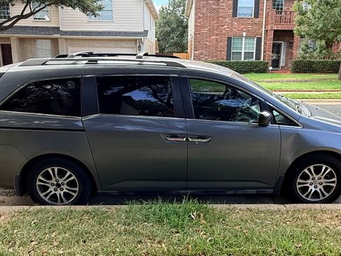 Used 2011 Honda Odyssey EX-L image 1