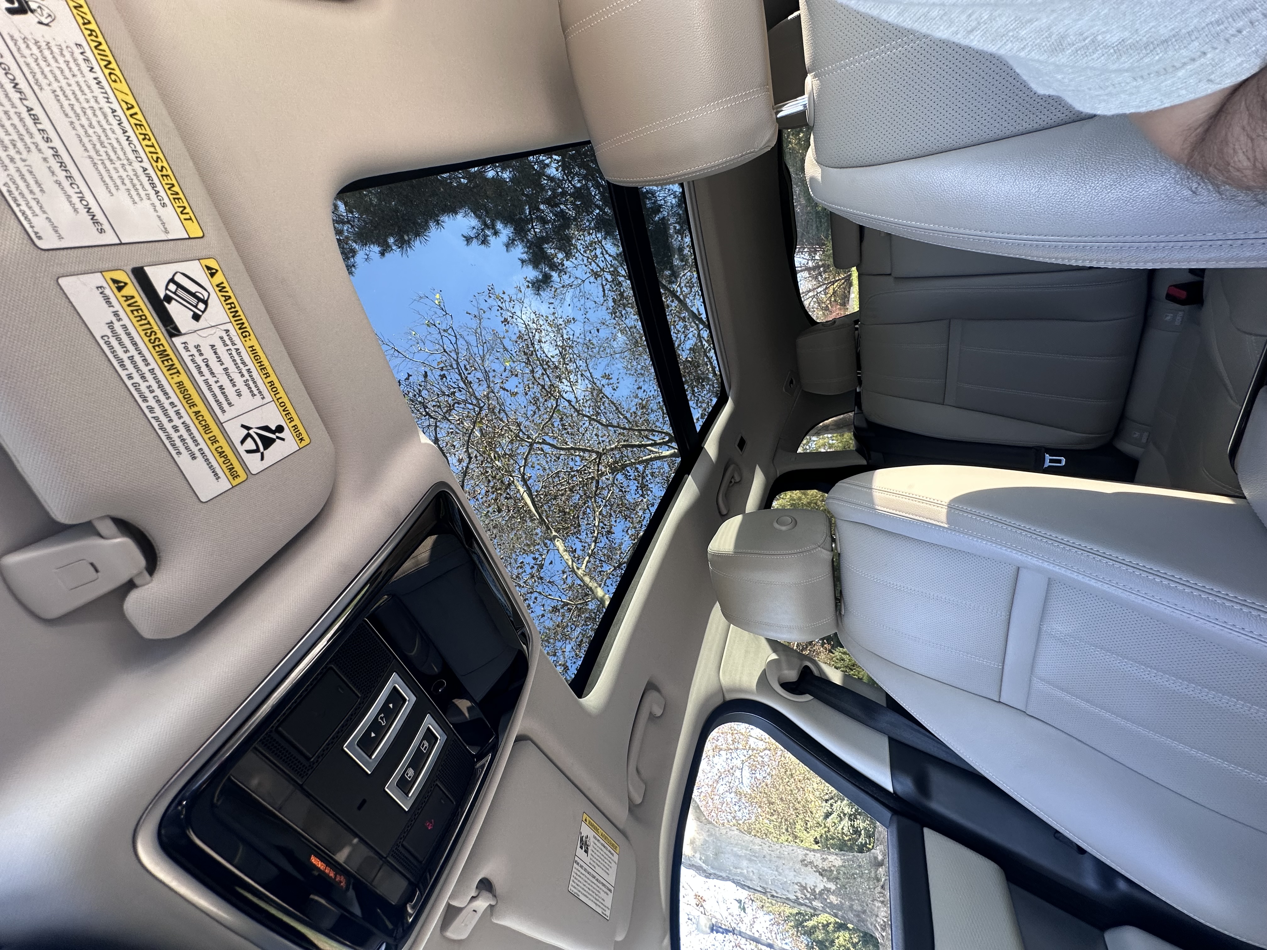 Used 2019 Land Rover Range Rover Velar S AWD/4WD image 13