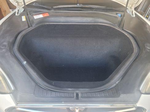 Used 2015 Tesla Model S 85D image 8