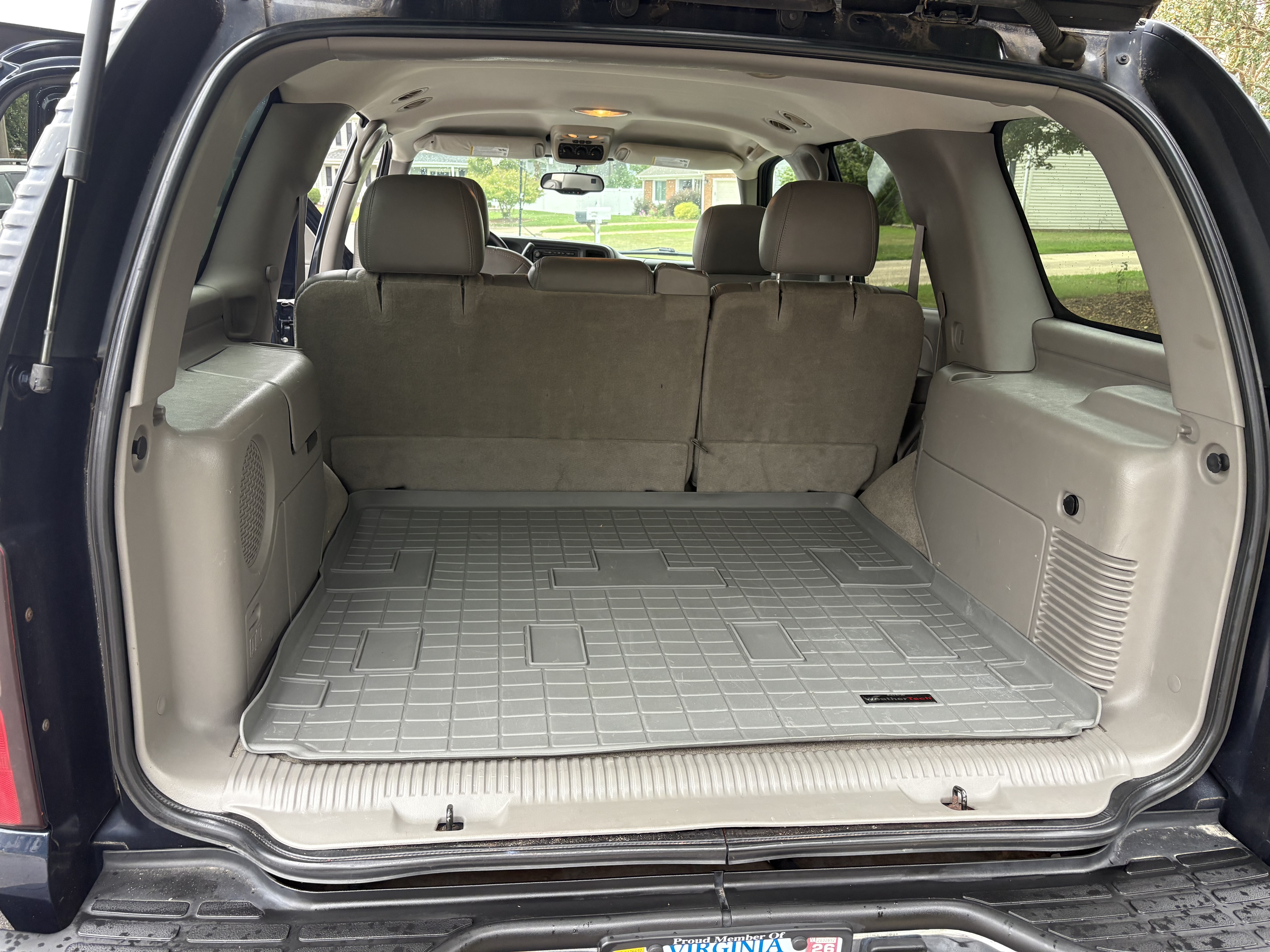 Used 2005 Chevrolet Tahoe LT w/ LT Preferred Equipment Group AWD/4WD image 5
