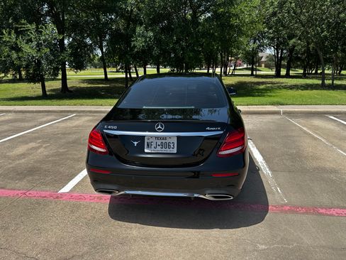 Used 2019 Mercedes-Benz E 450 4MATIC Sedan image 5