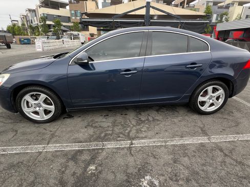 Used 2012 Volvo S60 T5 image 2