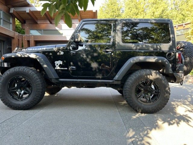 Used 2013 Jeep Wrangler Rubicon w/ PWR Convenience Group AWD/4WD image 2