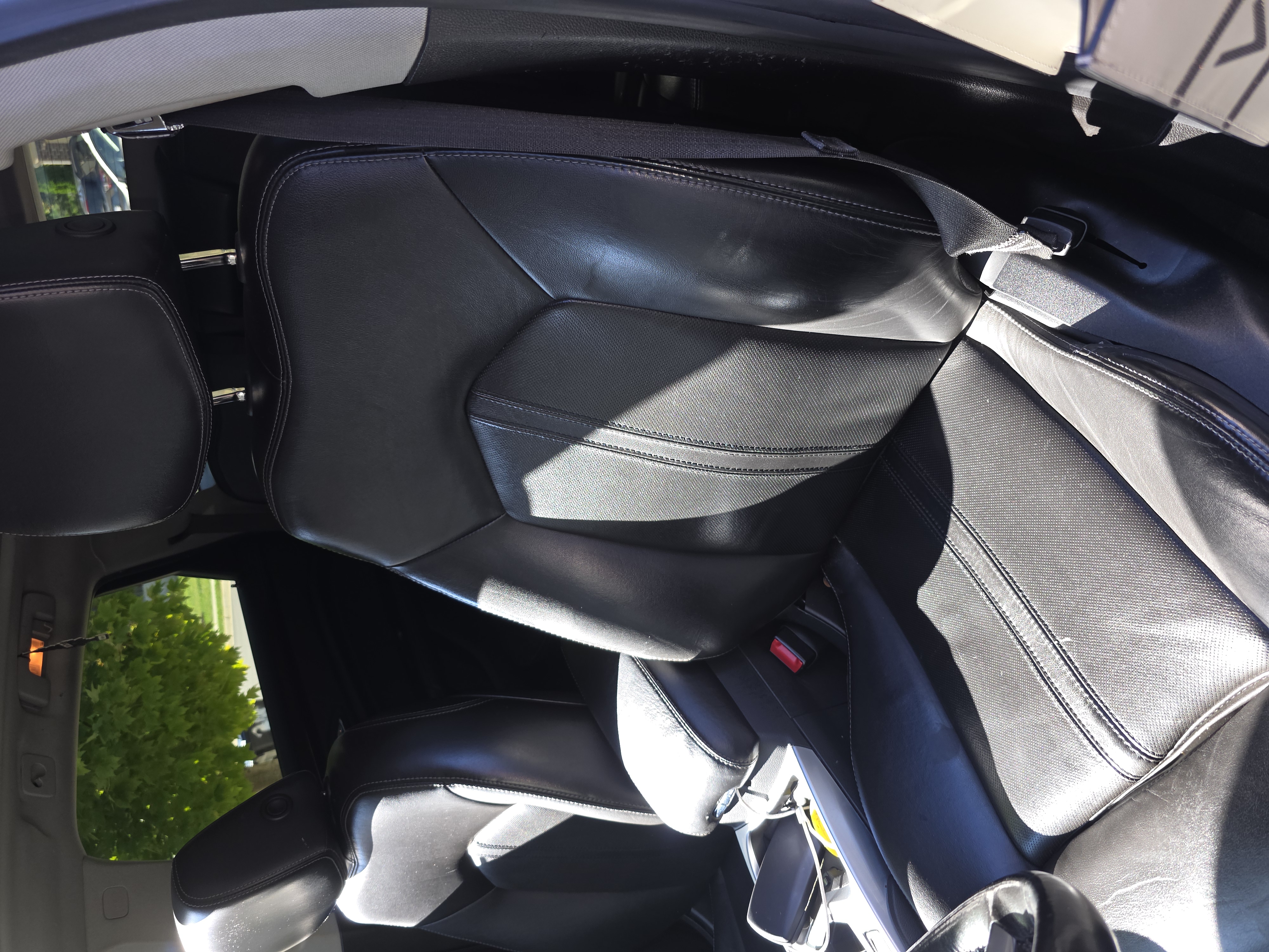 Used 2014 Cadillac SRX Luxury w/ Driver Awareness Package AWD/4WD image 9