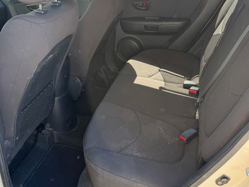 Used 2012 Kia Soul FWD image 10