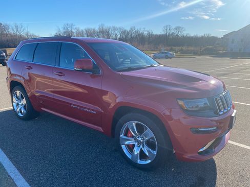 Used 2014 Jeep Grand Cherokee SRT w/ Trailer Tow Group IV AWD/4WD image 6