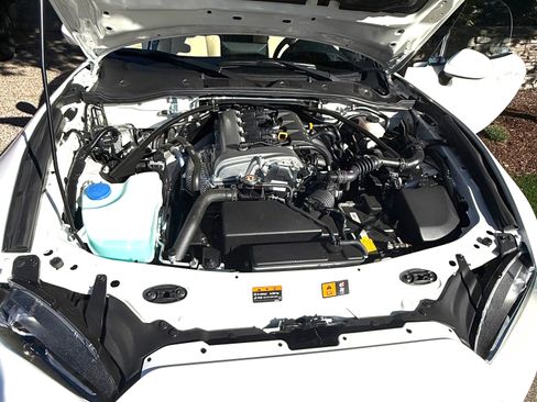 Used 2025 MAZDA MX-5 Miata Grand Touring w/ Appearance Package RWD image 27