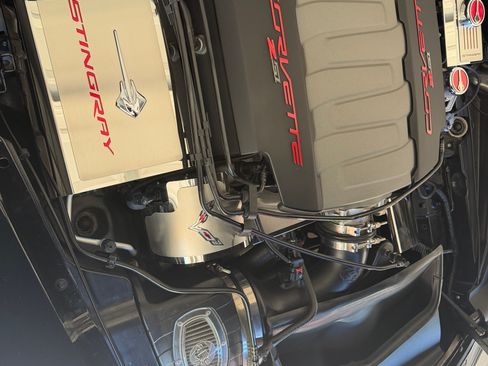 Used 2019 Chevrolet Corvette Stingray Coupe RWD image 15