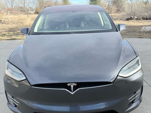 Used 2016 Tesla Model X 90D image 5