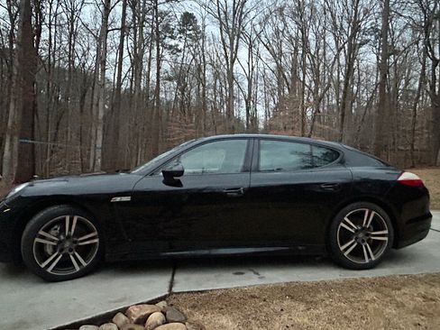 Used 2013 Porsche Panamera 4S image 5