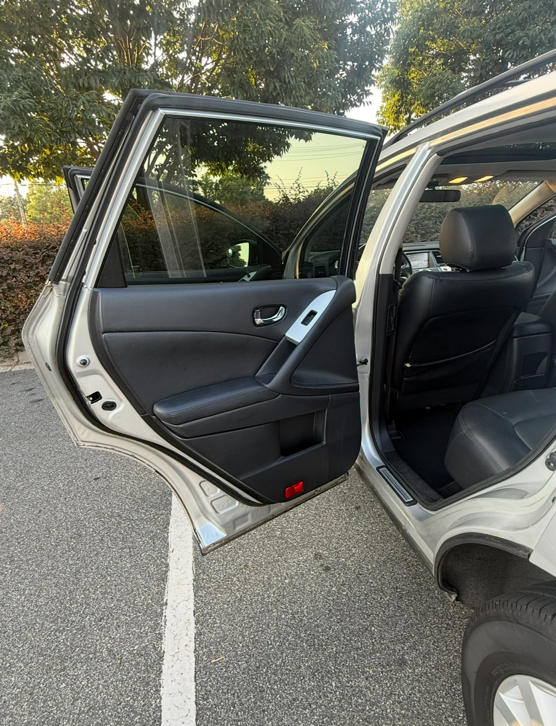 Used 2011 Nissan Murano SV AWD/4WD image 10