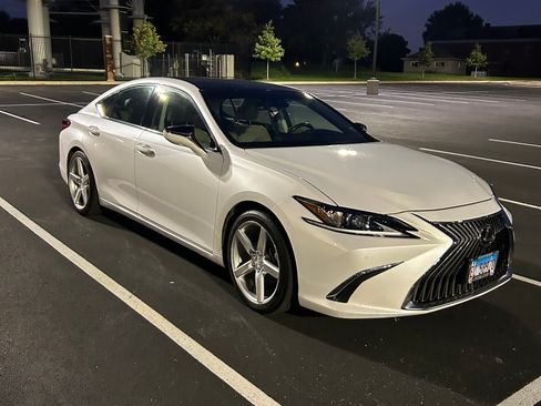 Used 2019 Lexus ES 350 w/ Accessory Package 2 image 1