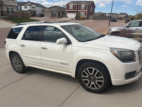 Used 2014 GMC Acadia Denali image 6