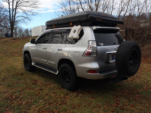 Used 2016 Lexus GX 460 460 Sport Utility 4D image 31