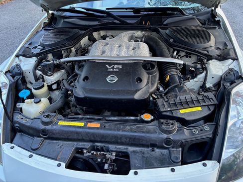Used 2004 Nissan 350Z Touring image 23