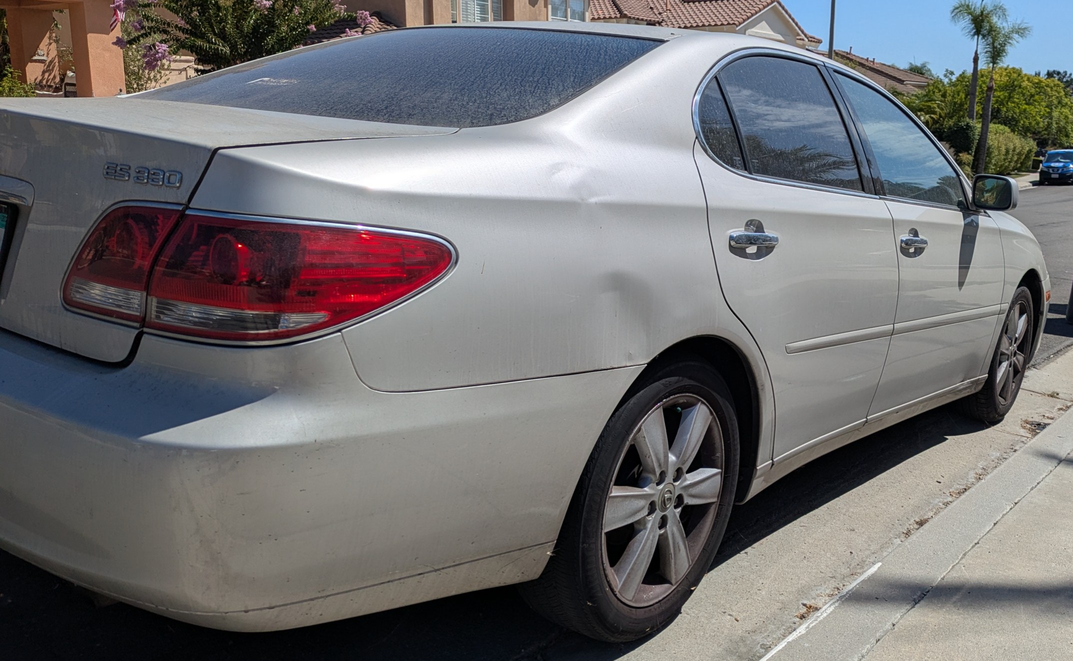 Used 2006 Lexus ES 330 w/ DVD Navigation System Pkg FWD image 10
