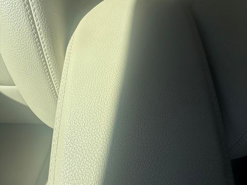 Used 2019 Mercedes-Benz GLA 250 4MATIC image 16