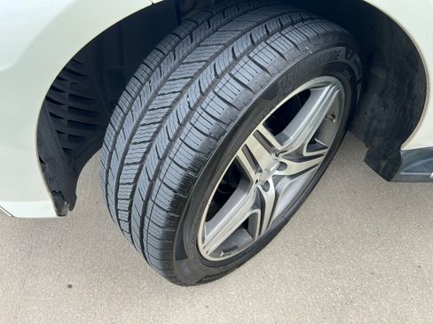 Used 2014 Mercedes-Benz ML 63 AMG 4MATIC image 16