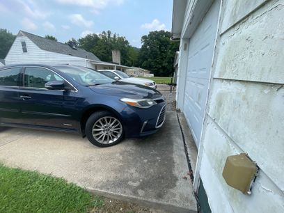 Used 2018 Toyota Avalon Limited w/ All Weather Liner Package