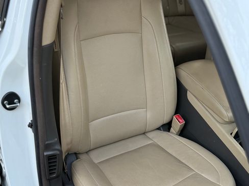 Used 2013 Hyundai Genesis 3.8 image 19