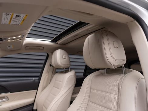 Used 2020 Mercedes-Benz GLE 580 4MATIC image 16