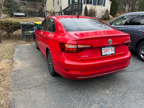 Used 2019 Volkswagen Jetta SE image 9