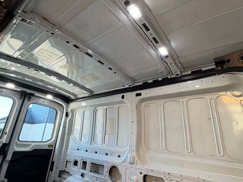 Used 2018 Ford Transit 150 148 Medium Roof image 32