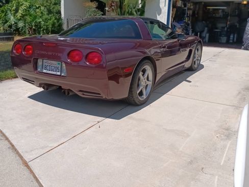 Used 2003 Chevrolet Corvette Coupe w/ Preferred Equipment Group RWD image 12