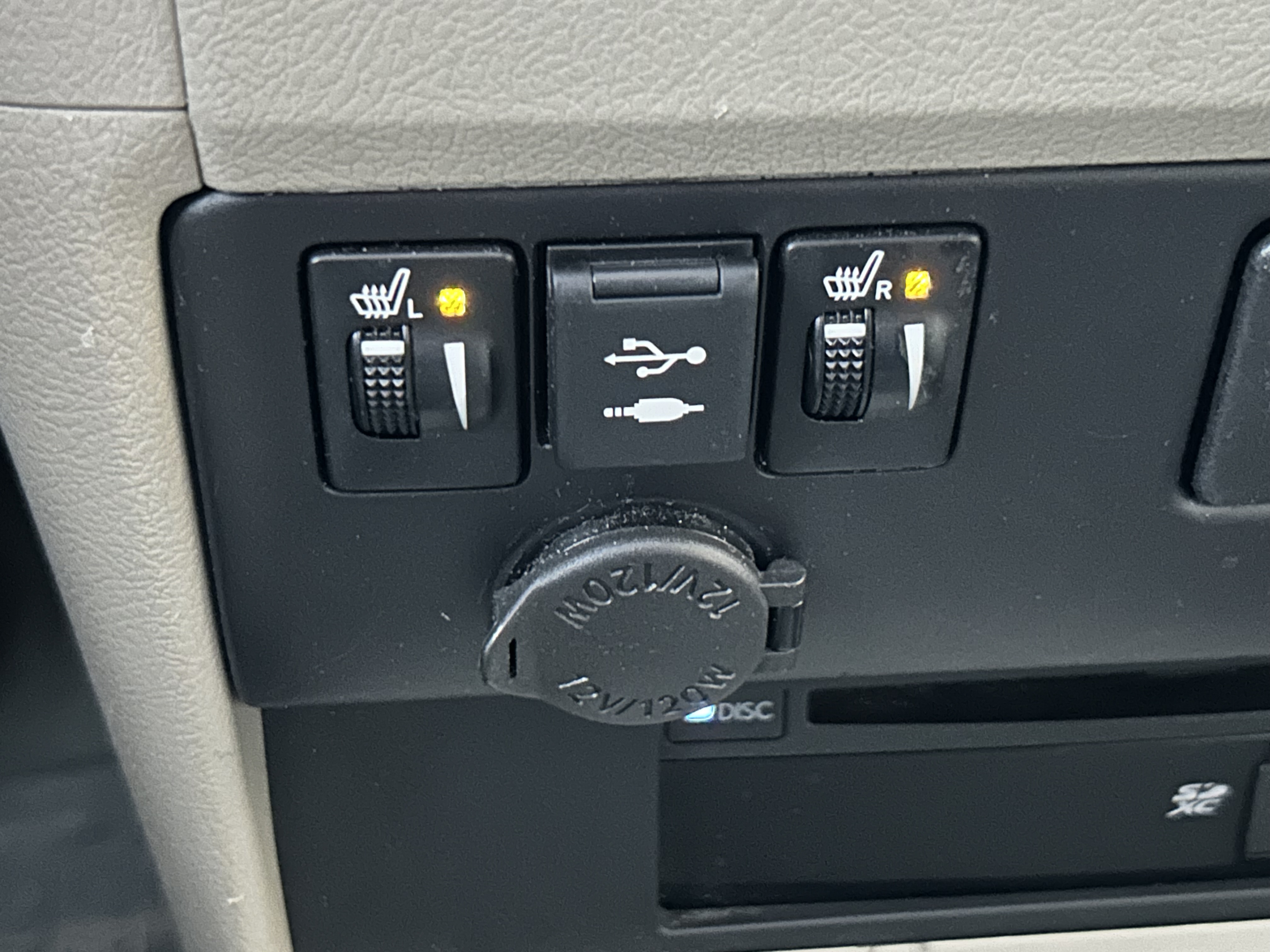 Used 2019 Toyota Sienna XLE Premium AWD/4WD image 21