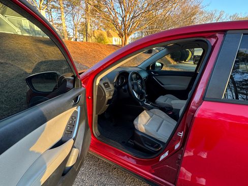 Used 2015 MAZDA CX-5 Touring image 18