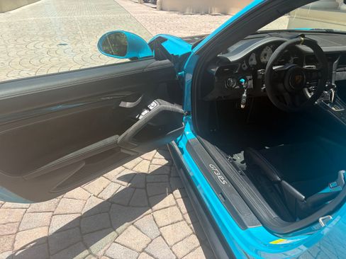 Used 2019 Porsche 911 GT3 RS RWD image 25
