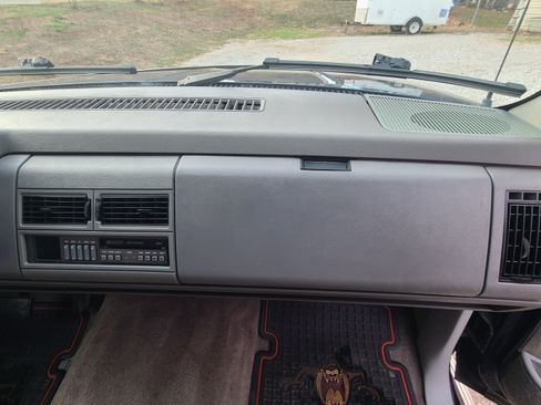 Used 1994 Chevrolet Silverado 1500 2WD Extended Cab image 9