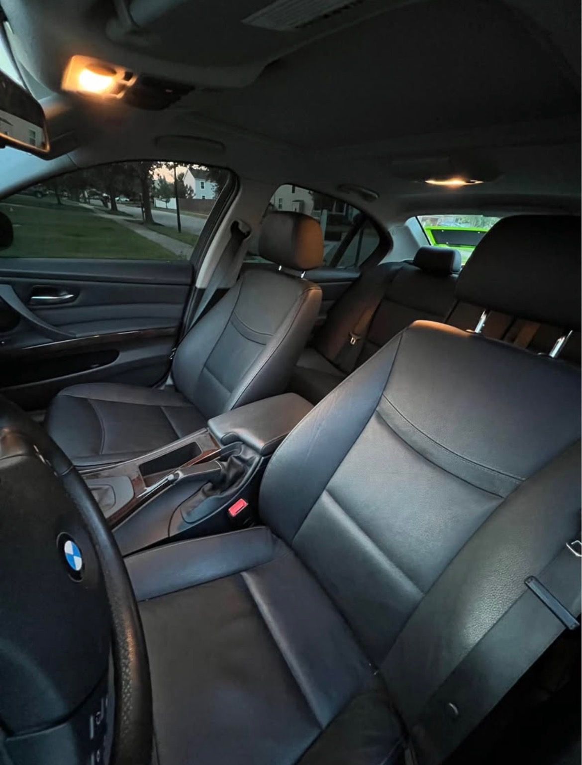 Used 2011 BMW 328i xDrive Sedan AWD/4WD image 5