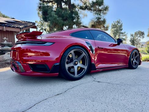 Used 2022 Porsche 911 Turbo S image 9