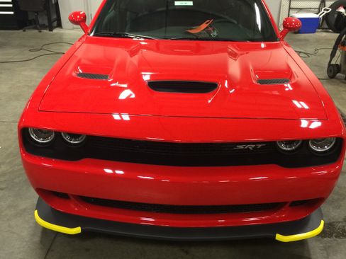 Used 2015 Dodge Challenger SRT Hellcat image 4