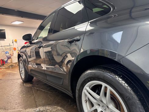 Used 2018 Porsche Macan Sport Edition AWD/4WD image 6