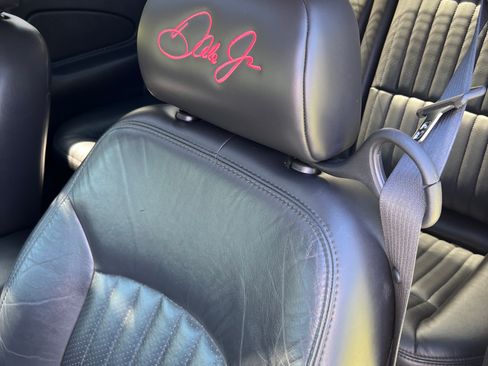 Used 2004 Chevrolet Monte Carlo SS w/ Dale Earnhardt Jr. Package image 8