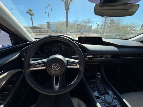Used 2021 MAZDA MAZDA3 s image 18