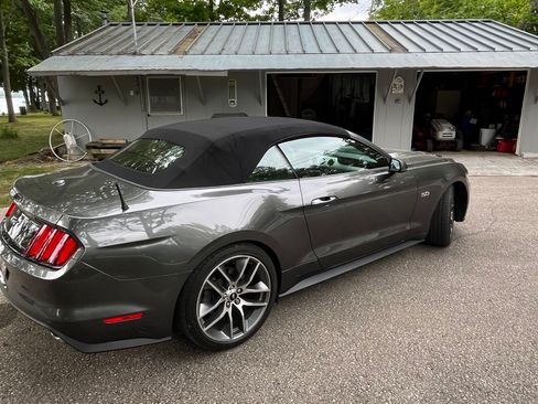 Used 2017 Ford Mustang GT Premium w/ Equipment Group 401A RWD image 11