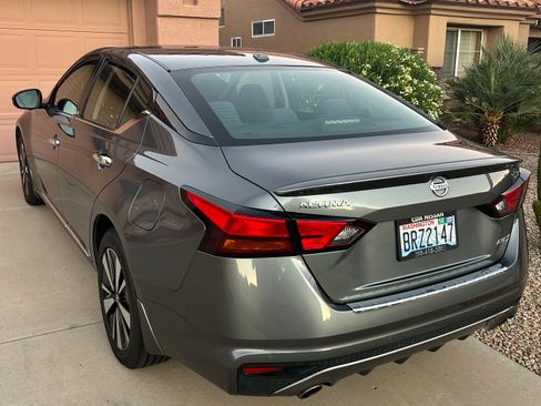 Used 2019 Nissan Altima 2.5 SV image 13