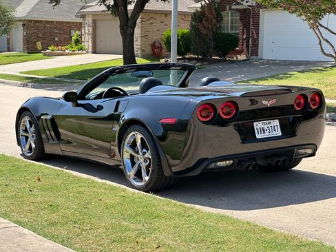 Used 2011 Chevrolet Corvette Grand Sport w/ Preferred Equipment Group RWD image 10