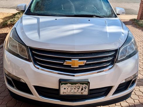 Used 2016 Chevrolet Traverse LT image 13