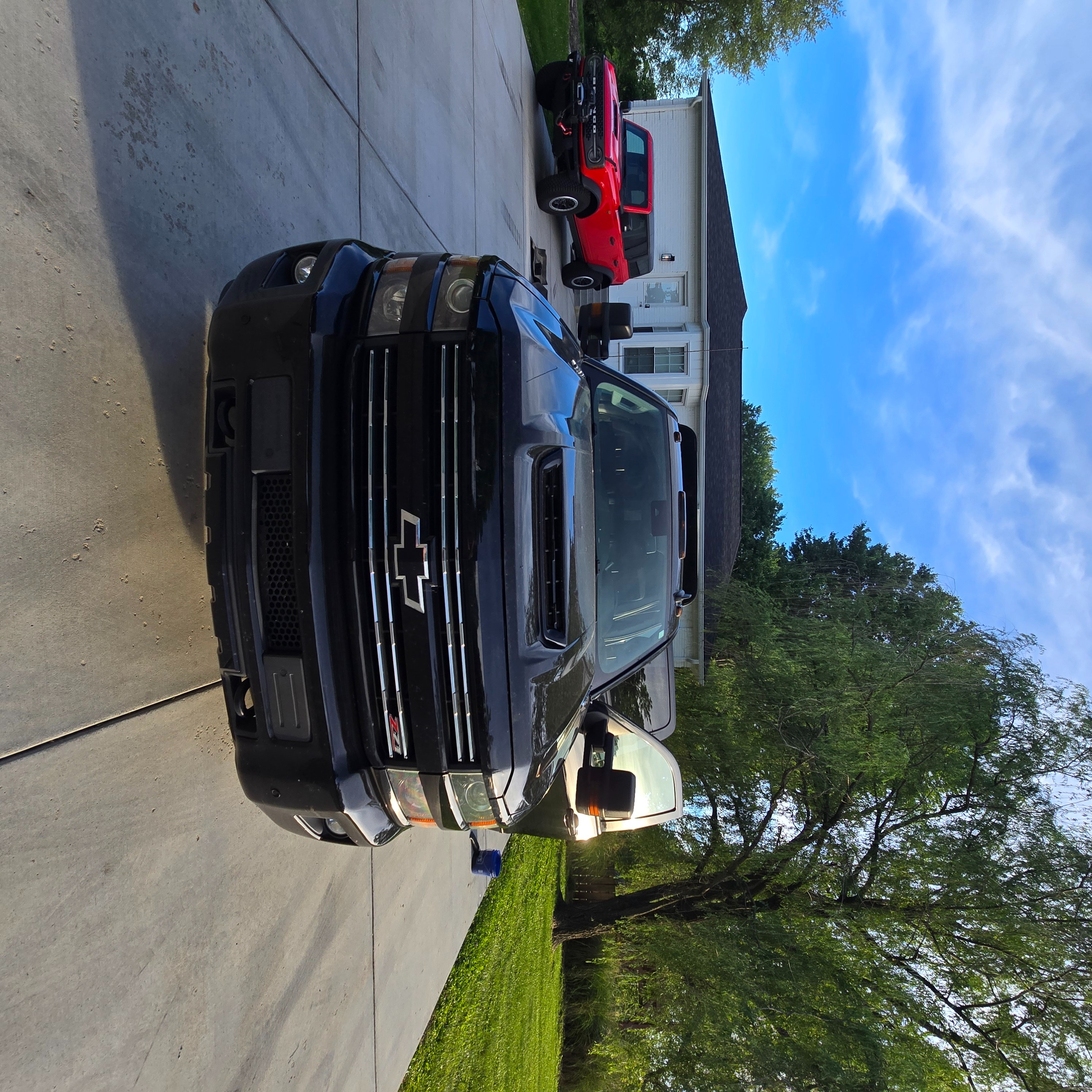 Used 2018 Chevrolet Silverado 2500 LTZ w/ Duramax Plus Package AWD/4WD image 2