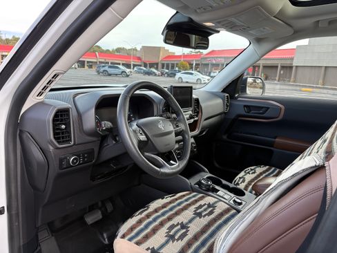 Used 2021 Ford Bronco Sport Badlands image 9