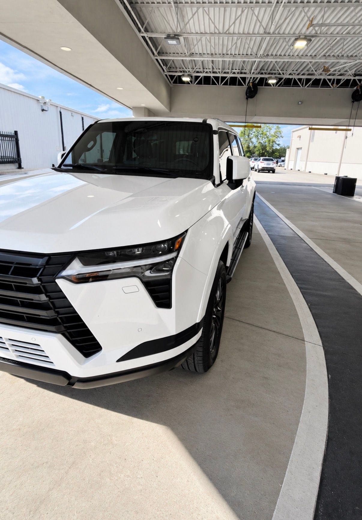 Used 2026 Lexus GX 550 w/ Cold Area Package AWD/4WD image 5
